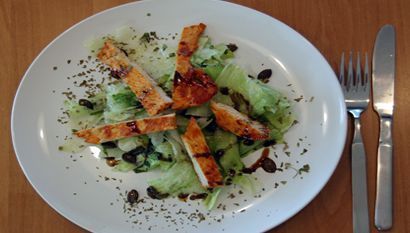 Bild Putenstreifen-Salat mit Kürbiskernöl